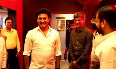 பள்ளி மாணவிகளுக்காக ZEE5 தளத்தின் “அயலி” இணையத்தொடர் சிறப்பு திரையிடல் !! அமைச்சர் அன்பில் மகேஷ் பொய்யாமொழி கலந்துகொண்டு வாழ்த்தினார்!! 