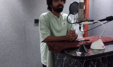 நடிகர் ஜிவி பிரகாஷ் நடிப்பில் உருவாகியுள்ள '13' படத்திற்கு இன்று (4.5.2024) 13:13 மணியளவில் டப்பிங் பேசி தொடங்கிவைத்தார்!