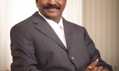 கவிஞர் வைரமுத்துவுக்கு முத்தமிழ்ப் பேரறிஞர் பட்டம் தமிழ் இசைச் சங்கம் வழங்குகிறது