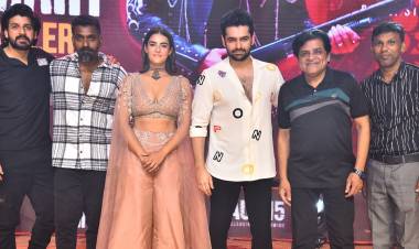 நடிகர் உஸ்தாத் ராம் பொதினேனி, பூரி ஜெகன்நாத், சஞ்சய் தத், சார்மி கவுர், பூரி கனெக்ட்ஸின் 'டபுள் ஐஸ்மார்ட்' படத்தின் ட்ரெய்லர் இப்போது வெளியாகியுள்ளது!