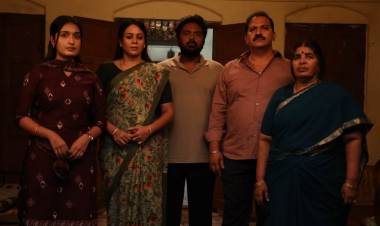 ஸ்டோன் பெஞ்ச் ஃபிலிம்ஸ், ஹர்மன் பவேஜா, எம்பர்லைட் ஸ்டுடியோஸ் மற்றும் சசி நாகா ஆகியோர் ஸ்டோன்பெஞ்சின் 16வது புரொடக்‌ஷனாக இந்த வருடம் கோடை விடுமுறைக்கு வெளியாக இருக்கும் புதிய படத்திற்காக கைக்கோத்துள்ளனர்!