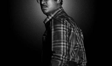 நடிகர் துல்கர் சல்மானின் அதிகம் எதிர்பார்க்கப்படும் படமான 'காந்தா’வில் இருந்து நடிகர் சமுத்திரக்கனியின் கதாபாத்திர போஸ்டர் ‘அய்யா’ வெளியாகியுள்ளது!