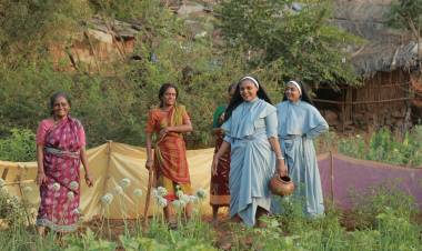 உலக சினிமாவை திரும்பிப் பார்க்க வைத்த படம்: த ஃபேஸ் ஆஃப்  த  ஃபேஸ்லெஸ் (முகமற்றவரின் முகம்)