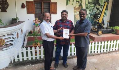 Director Seenu Ramasamy’s Book Cinemavin Aanma (Siraargal Cinema Rasanai Kalvi) Released at MGR’s Ramapuram Residence in Chennai