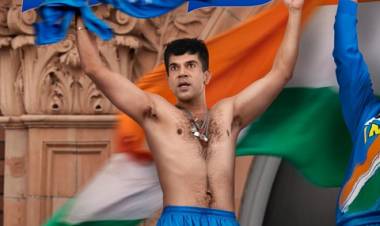 சவுரவ் கங்குலியின் பிறந்தநாளில் வெளியான ‘தாதா – தி சவுரவ் கங்குலி ஸ்டோரி’ ஃபர்ஸ்ட் லுக்