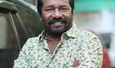 திரையரங்குகளில் செப்டம்பர் 17 ஆம் தேதி  வெளியாகும் ‘என்ன விலை’ திரைப்படத்தின் மூலம் திரையுலகில் 25 ஆண்டுகளை நிறைவு செய்யும் நடிகர் கருணாஸ்!