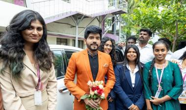 Legend Saravanan at Ethiraj College Event: Event Stills
