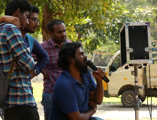 *“ஒவ்வொரு ஆணும் பெண்ணும் திருநங்கையும் உள்ளே மறைத்து வைத்திருக்கும் திறமையையும் ஆசையையும் தங்களுடன் இணைத்து பார்க்கும்படியான திரைப்படம் தான் ‘மெல்லிசை’” – இயக்குநர் திரவ்!*