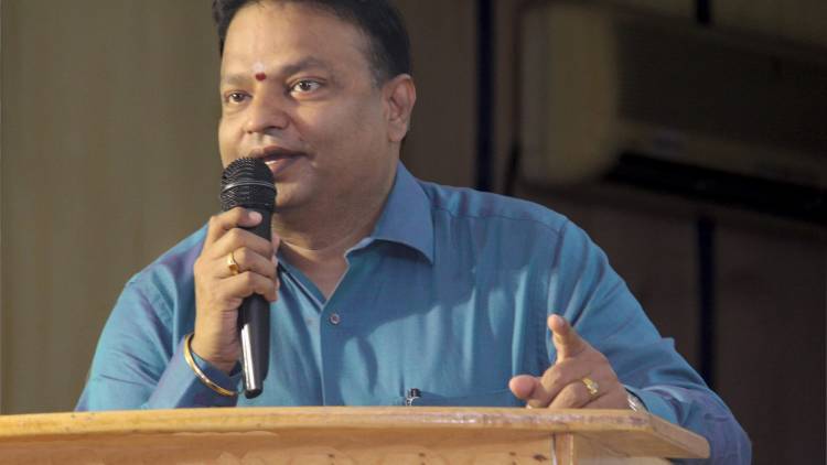 ஐசரி கே. கணேஷ் தயாரிப்பில் மாயபிம்பம் இயக்குனர் கே.ஜே. சுரேந்தர்