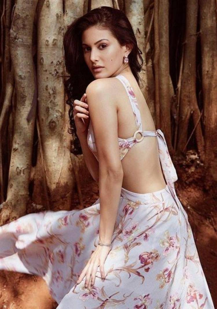 Actress Amyra Dastur Stunning Stills