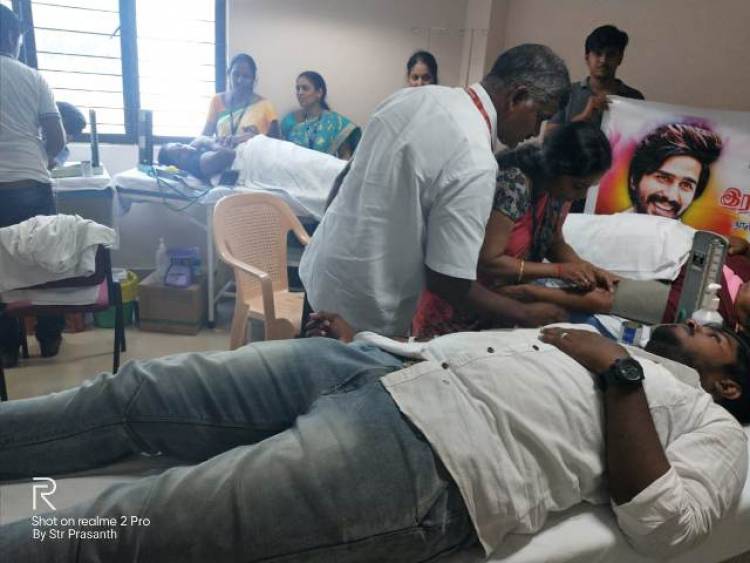 Vishnu Vishal Fans Celebrated Birthday By Donating Blood Stills