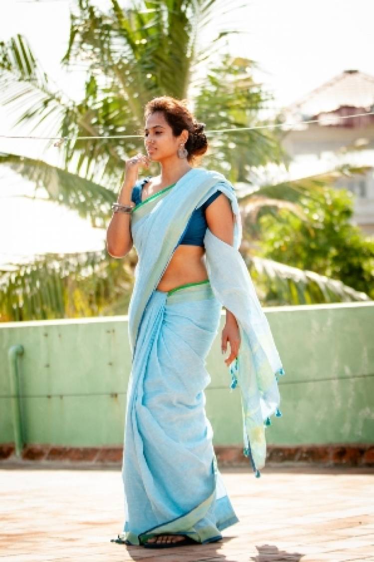 Actress Ramya Pandian Latest Pictures