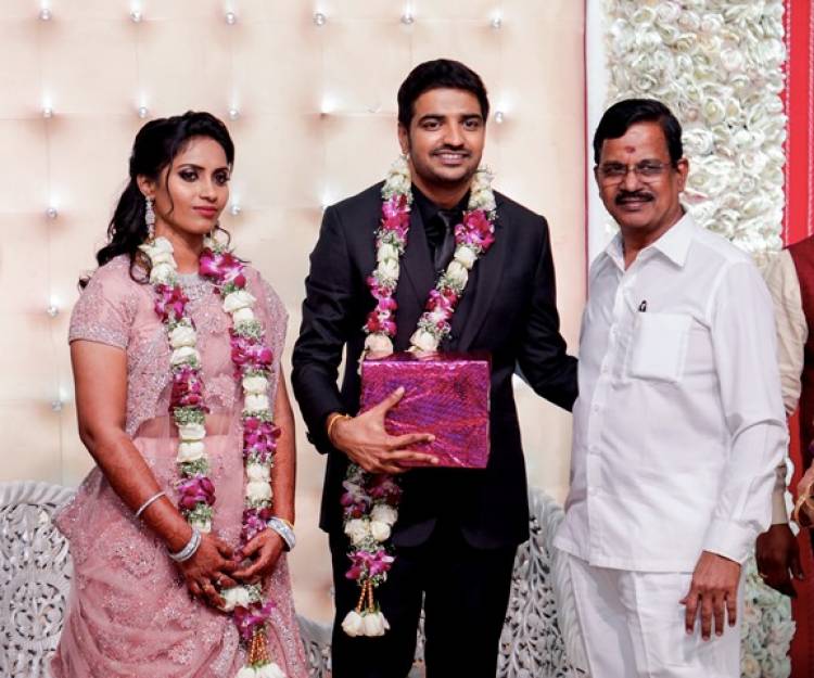 Actor Sathish - Sindhu Wedding Reception Stills