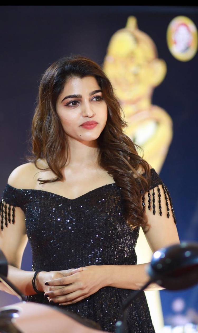 Phenomenal kollywood Queen,SaiDhanshika for bagging the VikatanAwards2020 as Best Female Actress in a Negative Role