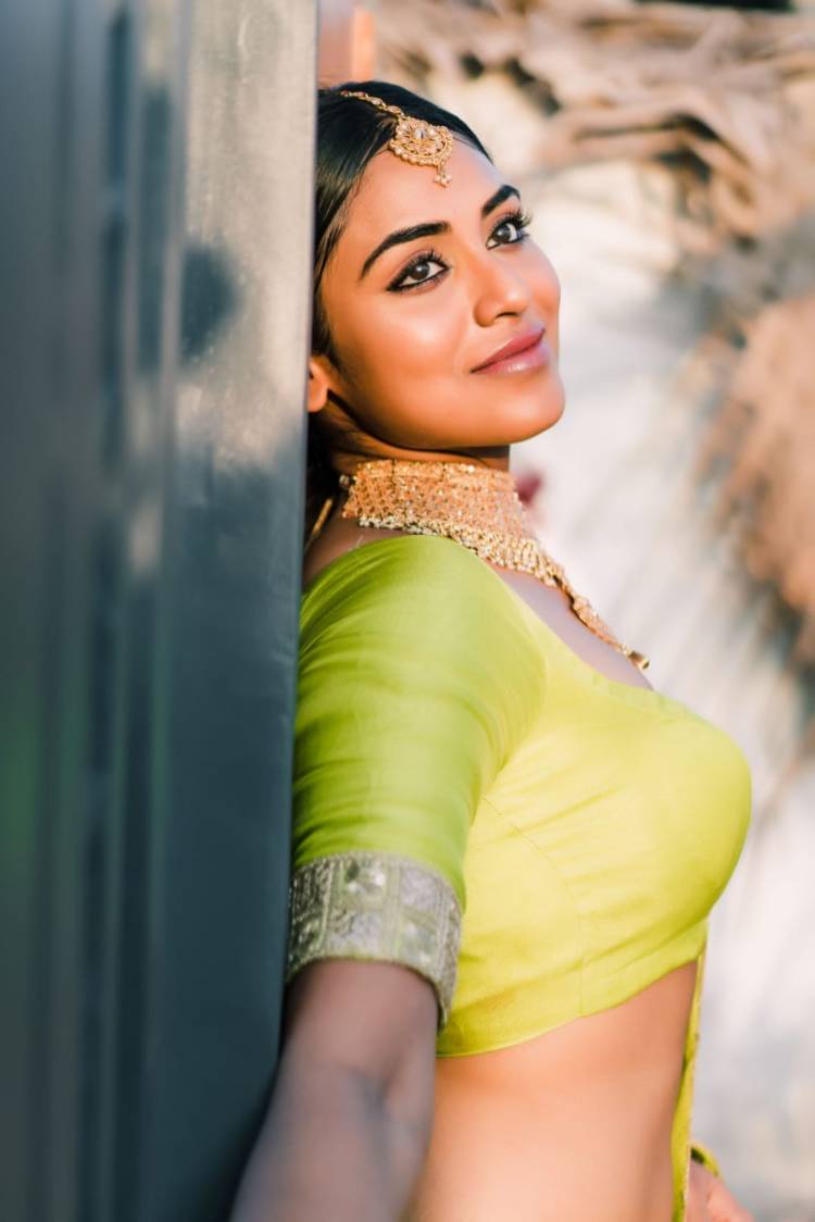 Blissful beauty Actress Induja