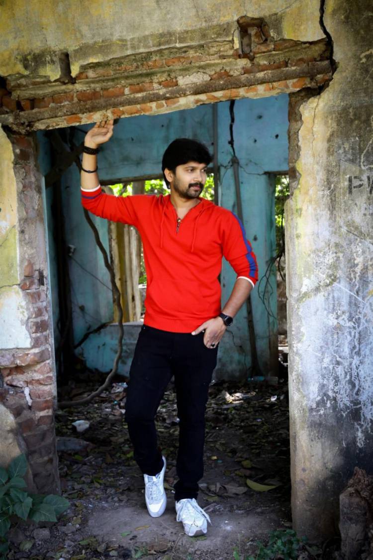 Actor AbiSaravanan latest stills