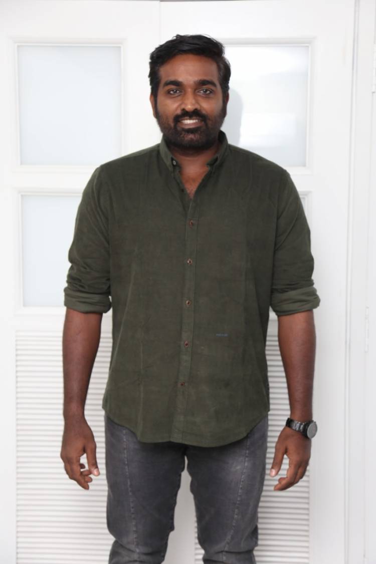 பாலிவுட்டில் உருவாகும் 'காந்தி டாக்ஸ்' என்கிற மவுனப்படத்தில் நடிகர் விஜய் சேதுபதி 