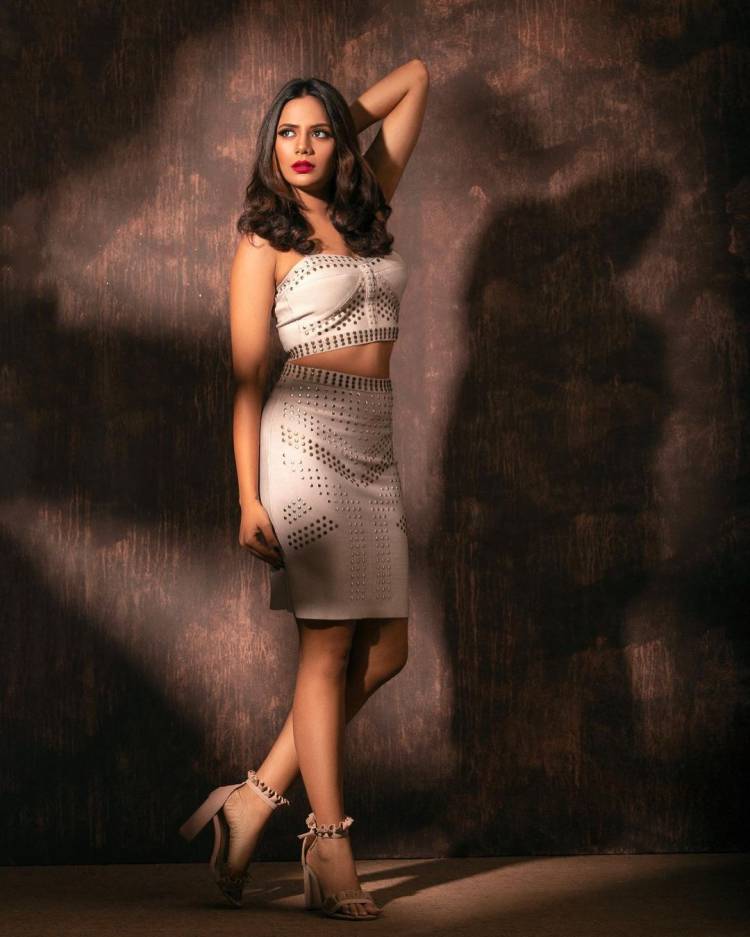 @Aishwaryadutta6 sheds 13kgs for #Sshh @DoneChannel1