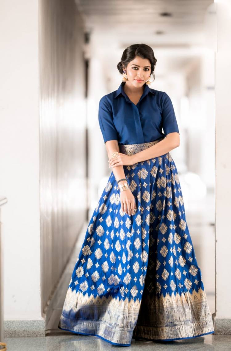 Stylish And Graceful Look Of Our Gorgeous Actress #SaiDhanshika, Looks Perfectly Incredible In The Royal Blue Attire!! 