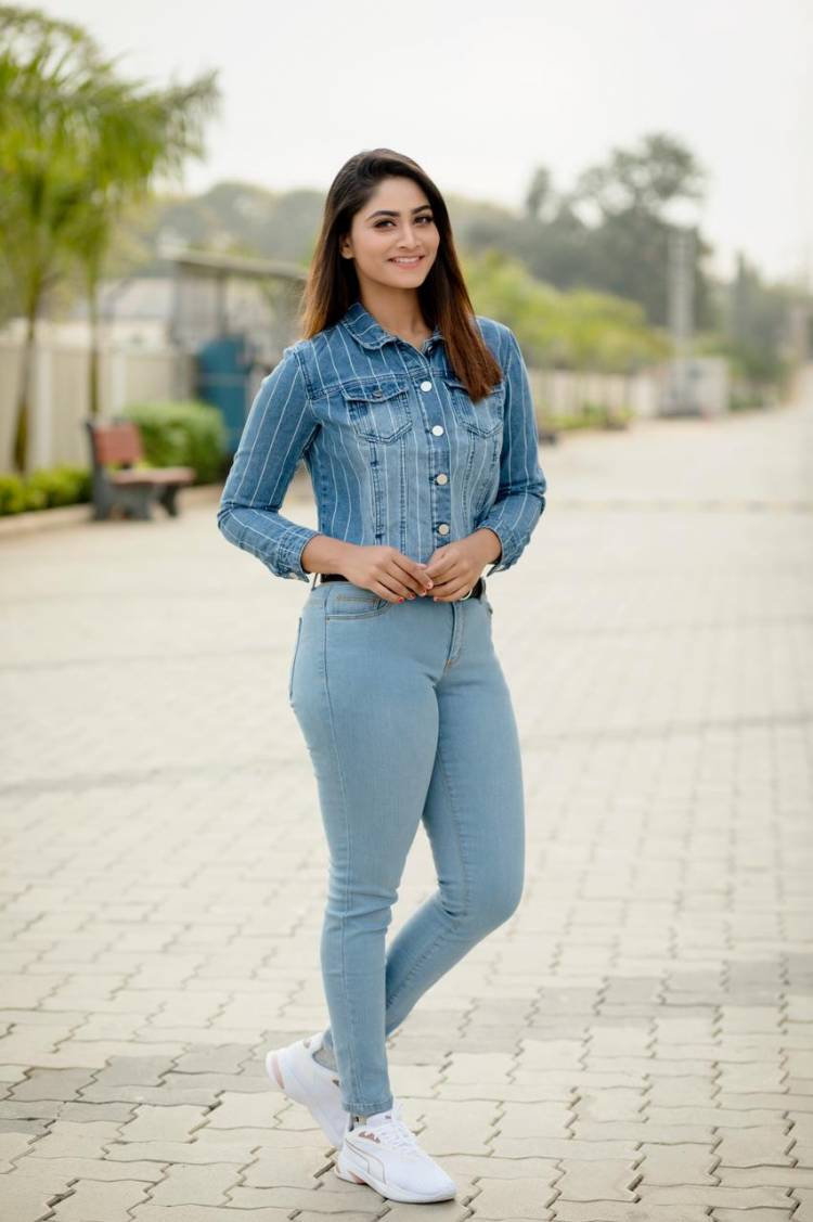 Actress #Shivani looks alluring in the recent photoshoot