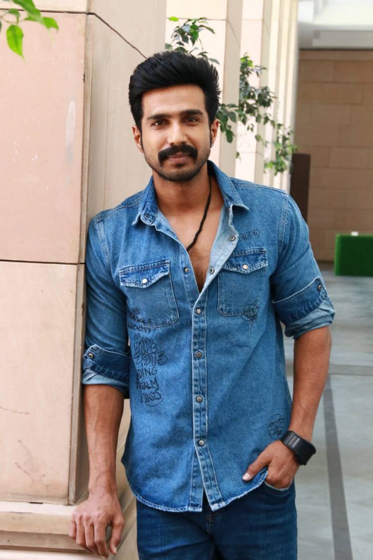 #VVPressMeet  Here's @TheVishnuVishal who is meeting the press this afternoon.