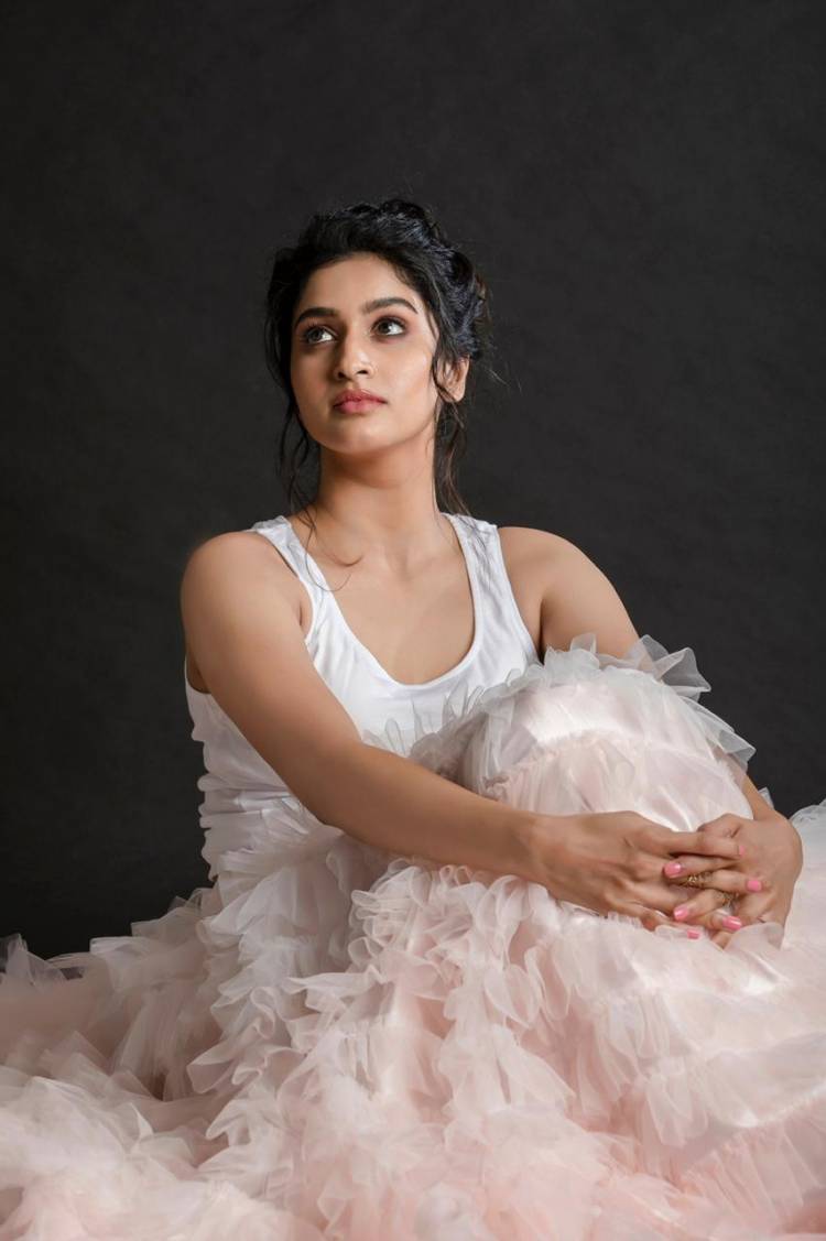 New gorgeous stills of Actress #TanyaRavichandran
