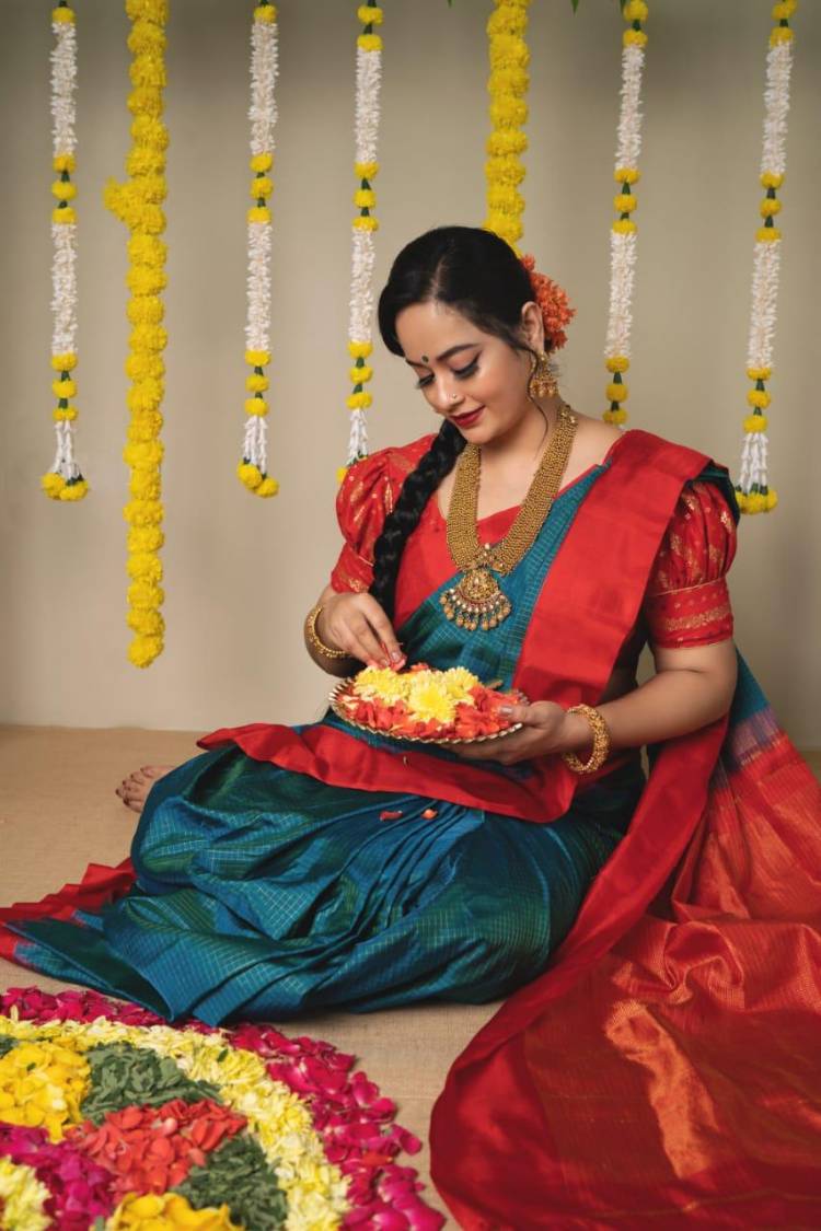 Gorgeous #SujaVarunee in the traditional attire wishes everyone a happy and prosperous Ugadi.