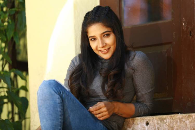 Sakshi Agarwal plays the female lead in Guest: Chapter-2 
