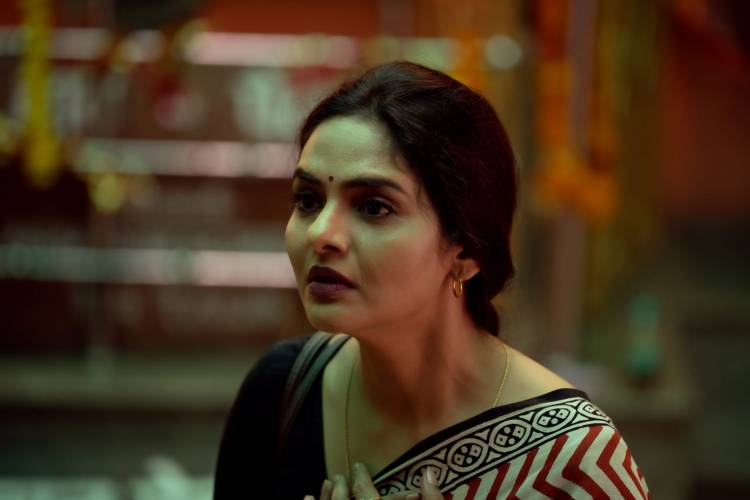 Madhoo opens up about the significance of ‘Sweet Kaaram Coffee’, her journey as a part of a three-generations story: "There are some amazingly sweet moments and amazingly Kaaram moments"