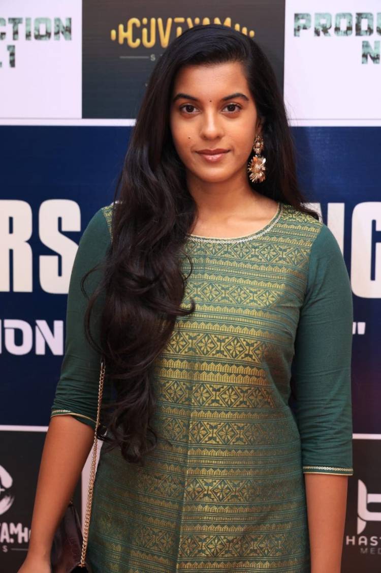 ஹைபர் லிங்க் கதையில் நடிக்கும் விதார்த், ஜனனி