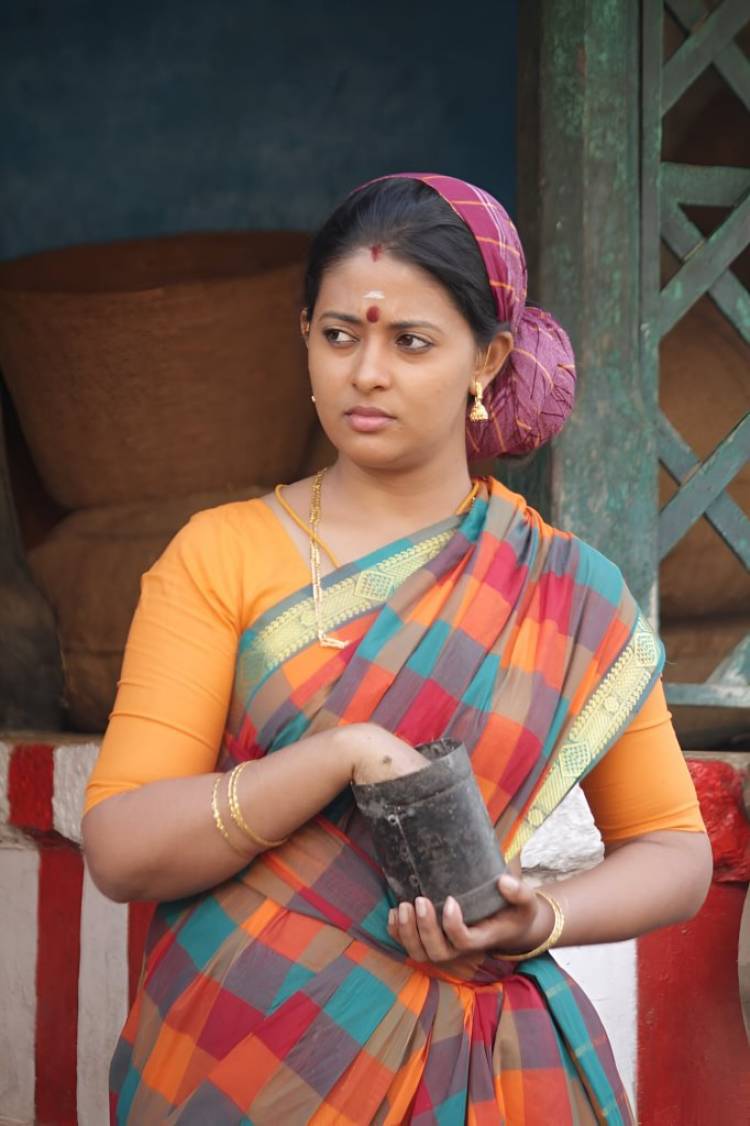 விவசாயத்தின் பெருமையை, தமிழனின் பண்பாடான உறவுகளின் ஆழத்தையும் அர்த்தத்தையும் பேசும் அருமையான படம் “பூர்வீகம்” !!