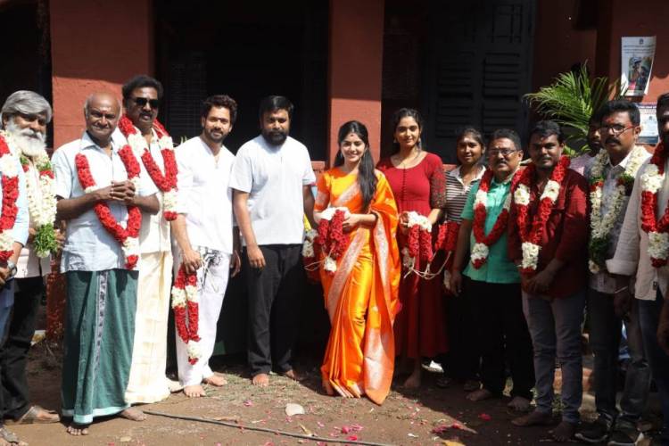சசிகுமார், சத்யராஜ் மற்றும் பரத் நடிக்கும் குடும்பத்துடன் காணக்கூடிய பொழுதுபோக்கு திரைப்படத்தின் படப்பிடிப்பு பூஜையுடன் தொடங்கியது!