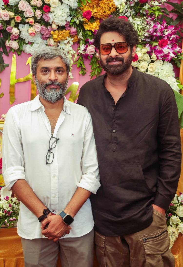 பிரபாஸ் எல்லோராலும்“டார்லிங்” என்று அழைக்கப்படுவதற்குக் காரணம் இருக்கிறது - இயக்குநர் ஹனு ராகவபுடி !!