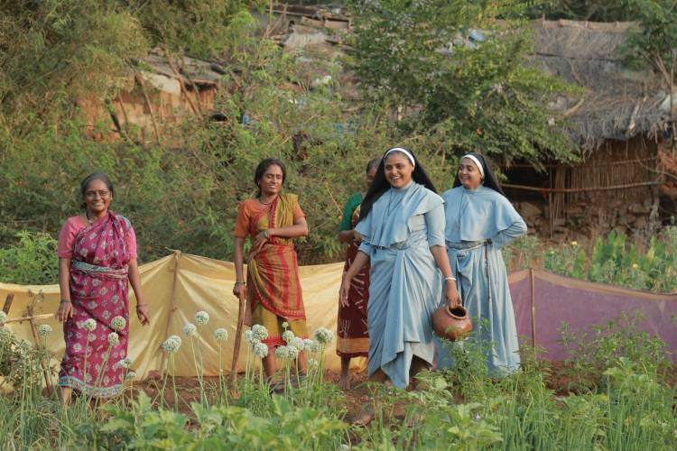 உலக சினிமாவை திரும்பிப் பார்க்க வைத்த படம்: த ஃபேஸ் ஆஃப்  த  ஃபேஸ்லெஸ் (முகமற்றவரின் முகம்)