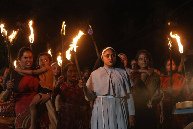 உலக சினிமாவை திரும்பிப் பார்க்க வைத்த படம்: த ஃபேஸ் ஆஃப்  த  ஃபேஸ்லெஸ் (முகமற்றவரின் முகம்)