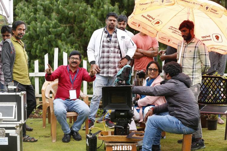  ஸ்வீட்டி நாட்டி கிரேசி "  பிப்ரவரி 13 ஆம் தேதி திரையரங்குகளில் வெளியாகிறது.