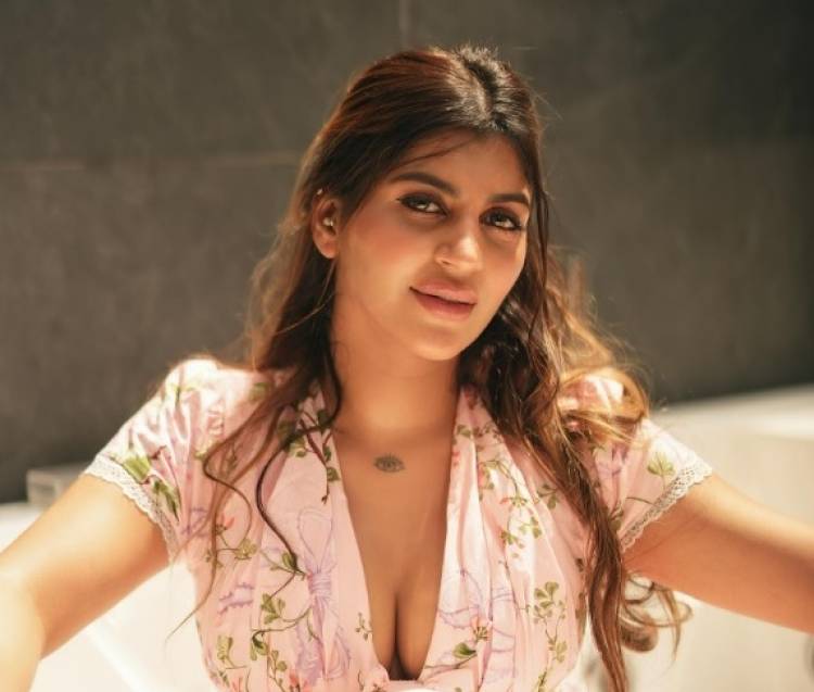 Yashika Anand Latest Stills