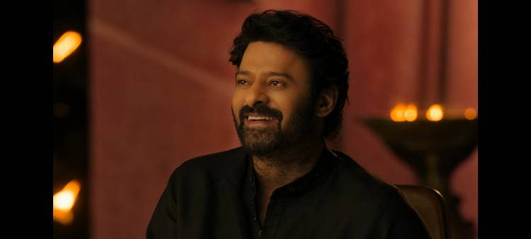 உலகின் எந்த நாட்டுக்குச் சென்றாலும்  ‘பாகுபலி’ என்று அழைத்துவிடுகிறார்கள்”-பிரபாஸ்