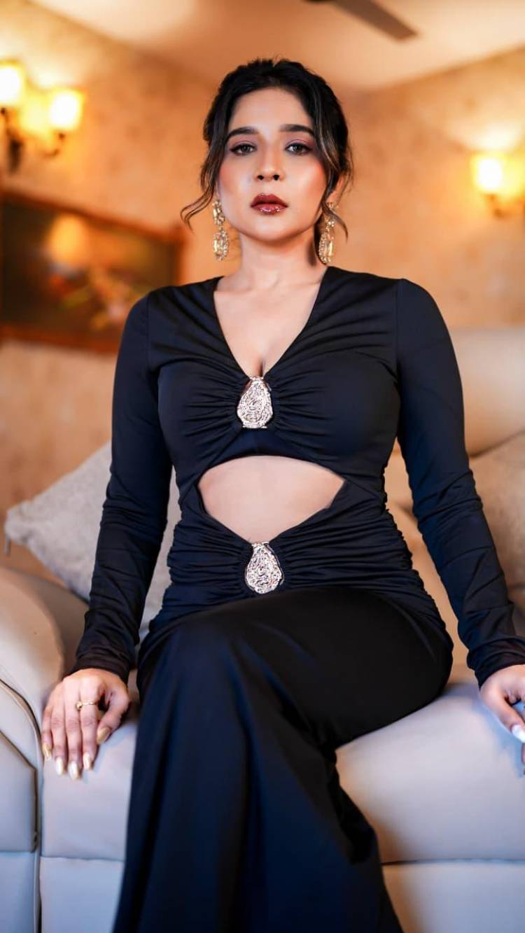 பிறந்தநாளில் 5 ஆண்டுகால கனவுத் திட்டத்தை அறிமுகப்படுத்திய நடிகை சாக்ஷி அகர்வால்!