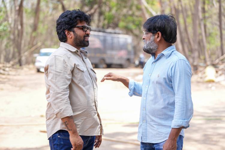 *“இதுவரை நீங்கள் பார்த்திராத ரவி தேஜாவை இதில் பார்க்கலாம்”... ‘இருமுடி கட்டு’ படத்தில் நம்பிக்கை, மனித உணர்வுகள் மற்றும் மனமாற்றத்தை மையமாகக் கொண்ட கதையைப் பற்றி இயக்குநர் சிவா நிர்வாணா!*