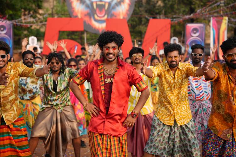 *’டெக்ஸாஸ் டைகர்’ திரைப்படத்தின் முதல் பாடலான ‘டைகரியன் ரோர்’ பாடலில் ஹிருது ஹரூனின் எனர்ஜியும் கண்கவர் நடனமும் ரசிகர்களை கவர்ந்துள்ளது!*