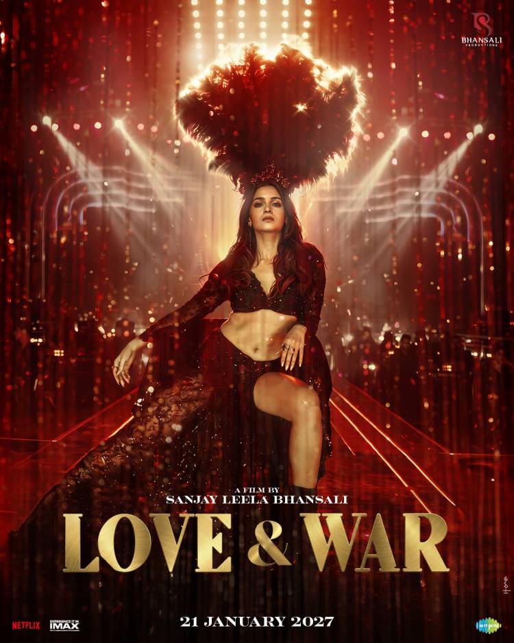 ஆலியா பட்டின் ‘லவ் & வார்’ (Love & War) முதல் பார்வை போஸ்டர்கள் வைரல்!
