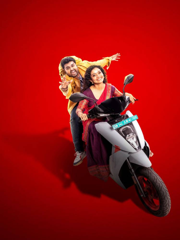 நாய்ஸ் அண்டு கிரைன்ஸ் நிறுவனத்தின் முதல் தயாரிப்பான 'கோயம்பத்தூர் மாப்பிள்ளை' திரைப்படம் டிசம்பர் 24 அன்று உலகெங்கும் வெளியாகிறது
